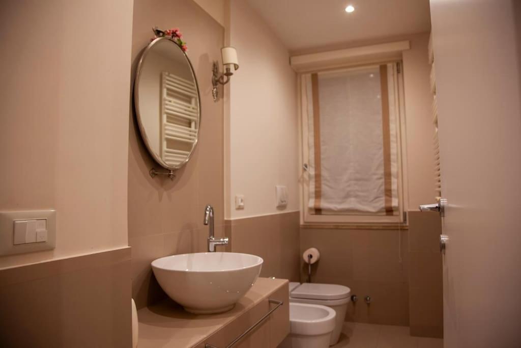 Roma, Gemelli Casa Eleganza, Resort Modernista Exteriör bild